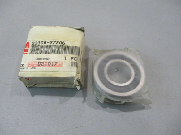 NOS Yamaha OEM Bearing 2009-2019 WR250R 2002-2005 YZ125 YZ250 93306-27206 NOS Yamaha OEM Bearing 2009-2019 WR250R 2002-2005 YZ125 YZ250 93306-27206