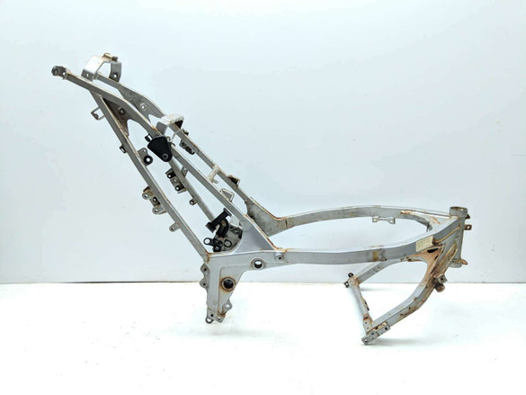85 Kawasaki Ninja ZX600 Main Frame STRAIGHT CLN - Sun Coast Cycle