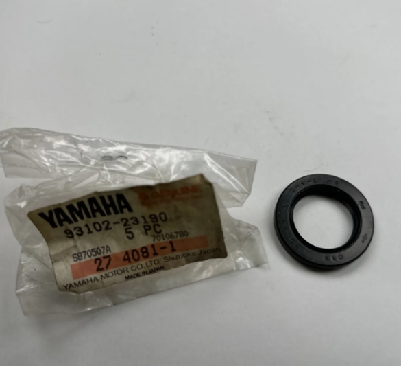 1976-1982 Yamaha XS250 XS360 XS400 Engine Oil Seal Wave Ring 93102-23190