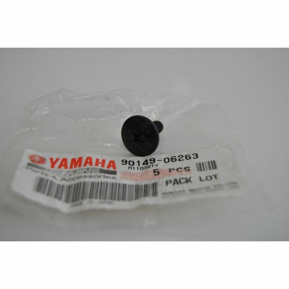 Yamaha 90149-06263 Cowling Screw 9014906263 QTY3