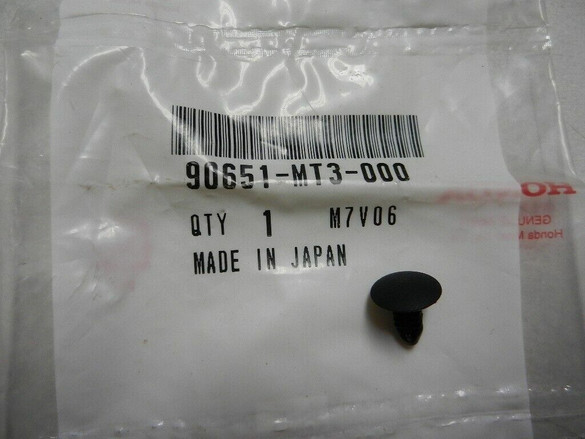 NOS 1990-2017 Honda ST1100 VTX1300 VTR1000 CBR1100XX Fairing Clip 90651-MT3-000