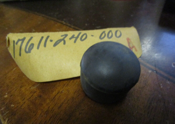 NOS OEM Honda XL100 SL100 SL90 Rubber Fuel Tank Front 17611-240-000 QTY 2