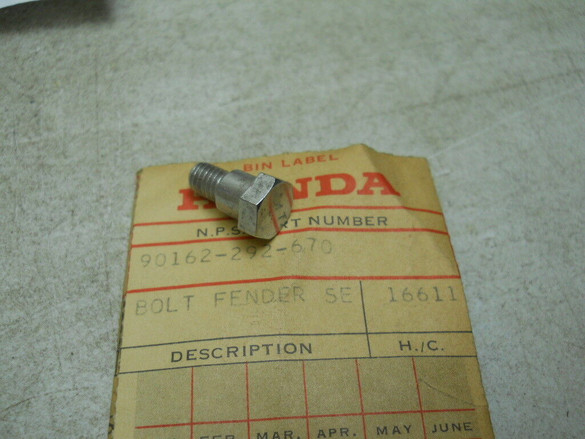 1968-1977 Honda CB CL SL NOS Fender Setting Bolt 90162-292-670