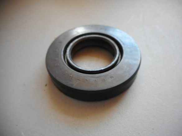 Honda CR125M MT125 MR175 ATC TRX XR XL NOS OEM Oil Seal 91203-360-003