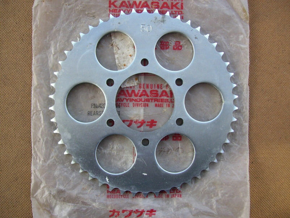 Kawasaki KD125/175/KE125/175 Rear Wheel Sprocket 50T 42041-146 New Old Stock