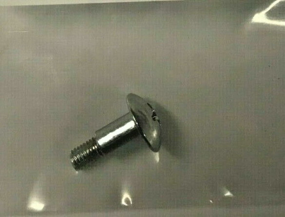 NOS Honda 1980 ATC185 1981-83 ATC200 Rear Fender Screw 90105-958-010 QTY 2