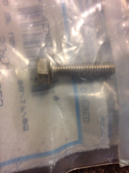 1998-2006 Mercury Quicksilver Outboard Screw 10-40011 OEM New