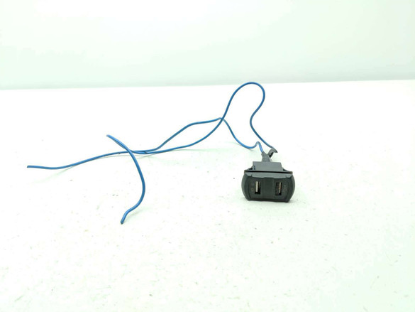 12 Can Am Spyder RT-S SE5 Charge Power Socket USB OUTLET