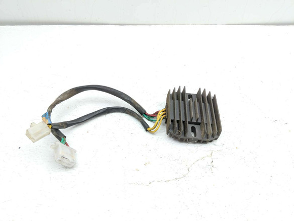 84 85 Honda Sabre VF1100S V65 Voltage Regulator Rectifier