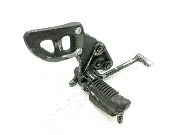 99 07 Suzuki Hayabusa GSX1300R Right Front Driver Peg Rearset w/ Brake Pedal