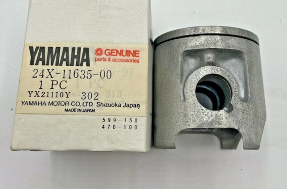 NOS OEM Yamaha Piston O/S 0.25 1983-1984 YZ125 Motocross 24X-11635-00