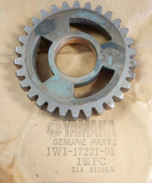 YAMAHA NEW OEM 2ND WHEEL GEAR 1977-80 YZ125 1W1-17221-01