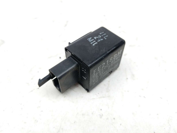 10 Kawasaki Ninja ZX10R ZX1000 Relay 066500-6140