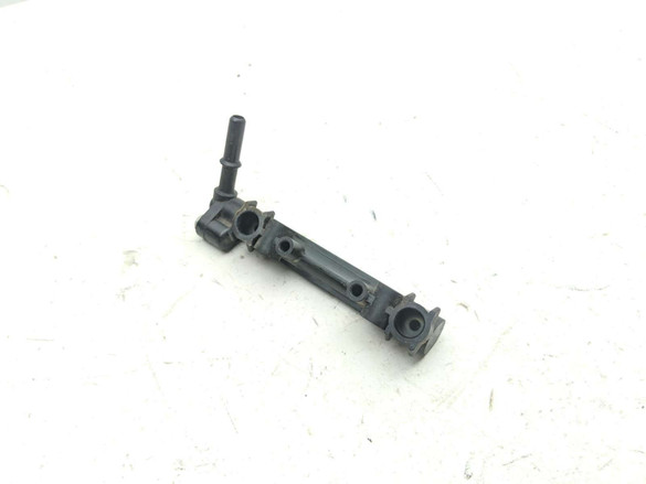 12 Kawasaki EX650 Ninja 650 Fuel Injector Rail