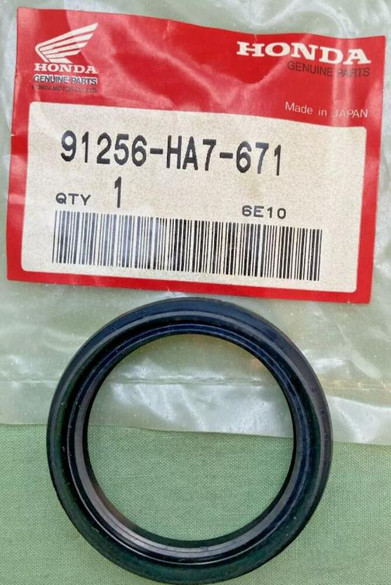 1985-2014 Honda TRX250 TRX300 TRX350 TRX400 TRX450 Front Knuckle Dust Seal NOS