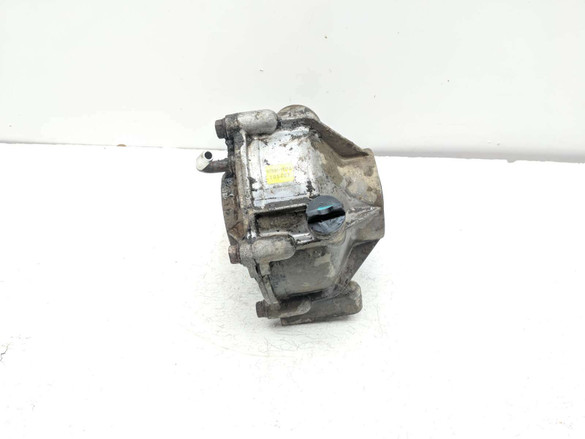 ガブ 18 Kubota RTV X1140 Front Differential Gearcase Assembly