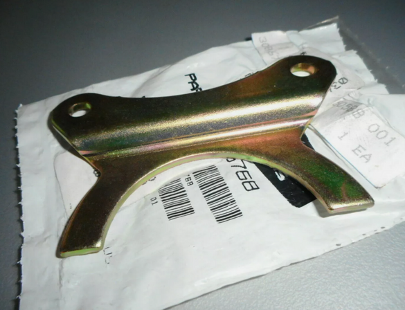 NOS Polaris ATV Bearing Retainer Plate Scrambler Sportsman Xplorer 3086768