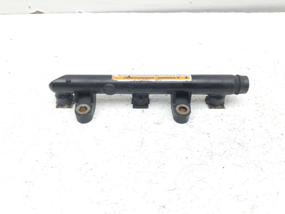17 Sea Doo Spark Fuel Injection Injector Rail 874965