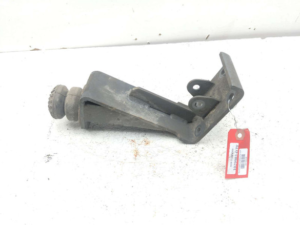 15 Kubota RTV 900 Rear Right Leaf Spring Mount Bracket K7561-17420