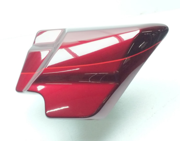 Harley-Davidson Red Right Side Cover Part Number 09-22 TOURING - 66048-09A