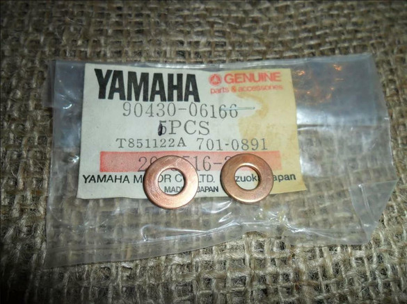 NOS Yamaha Crankcase Crank Case Gasket YZF600 YFM100 90430-06166 QTY 2