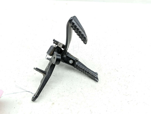 11-24 Suzuki GSXR 600 750 Right Rearset Rear Set Driver Foot Peg Brake Pedal 11-24 Suzuki GSXR 600 750 Right Rearset Rear Set Driver Foot Peg Brake Pedal
