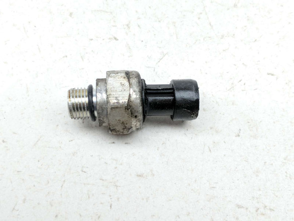 17-22 Harley FLHXS Street Glide Special Engine Motor Oil Pressure Sensor