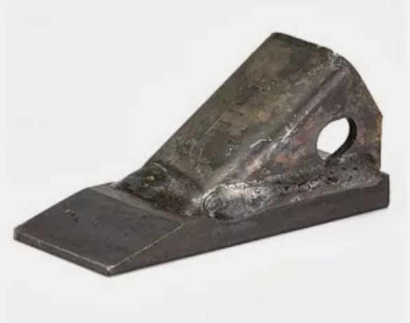 CNH NEW HOLLAND OEM Bucket Tooth for Backhoes & Loaders D58590