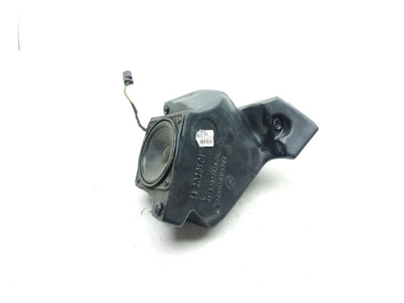 04 BMW Montauk R1200CL Left Audio Speaker w/ Box Housing