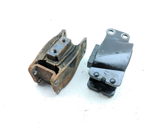 91 Harley FXDB Sturgis Engine Motor Mount C