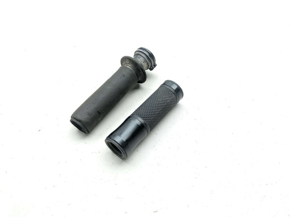 98-03 Harley Davidson Sportster XL883 DRIVEN Throttle Tube And Grips