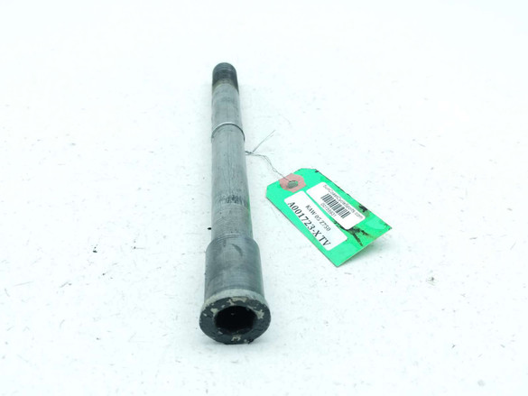 04-06 Kawasaki Z750  Front Wheel Axle TRSH PL