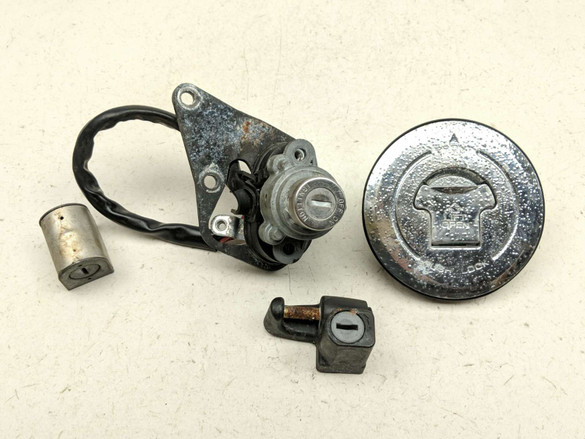 04-08 Honda VTX1800R VTX 1800 Lock Set Ignition Switch Cap Locks No Key 04-08 Honda VTX1800R VTX 1800 Lock Set Ignition Switch Cap Locks No Key