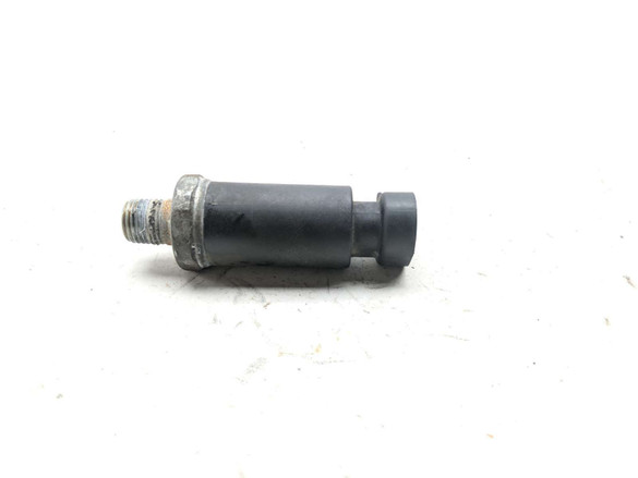 10-16 Harley FLHTKSE Electra Glide Ultra Engine Motor Oil Pressure Sensor