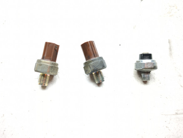 01-05 Honda Goldwing 1800 GL1800 Oil Temp Temperature Pressure Switches