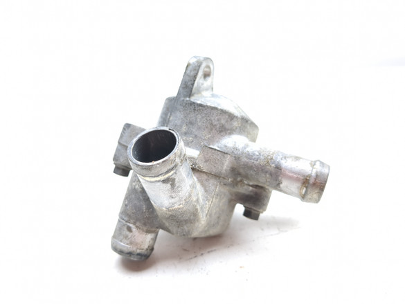 84 85 Honda Shadow VT700C Engine Motor Thermostat Housing t 84 85 Honda Shadow VT700C Engine Motor Thermostat Housing t