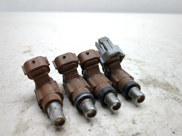 06 07 Suzuki GSXR 600 750 Gas Fuel Injectors