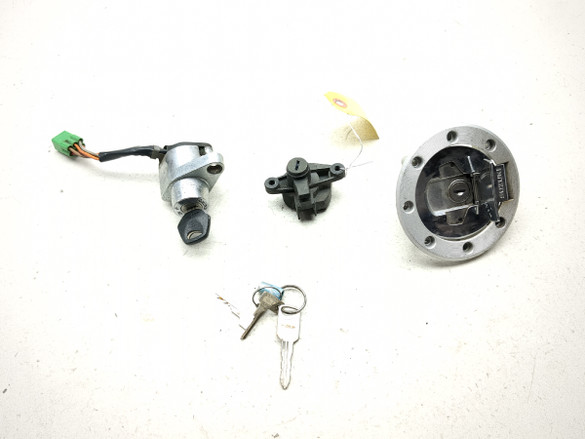 98-04 Suzuki VZ800 Marauder Lock Set Ignition Switch w/ Cap And Key
