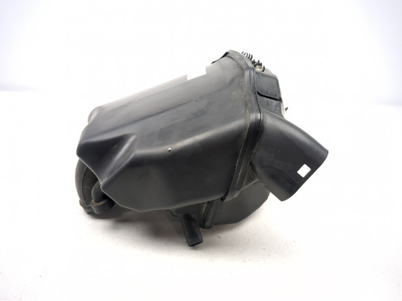 20-25 BMW F900R Intake Air Box Filter Cleaner 8404342-03