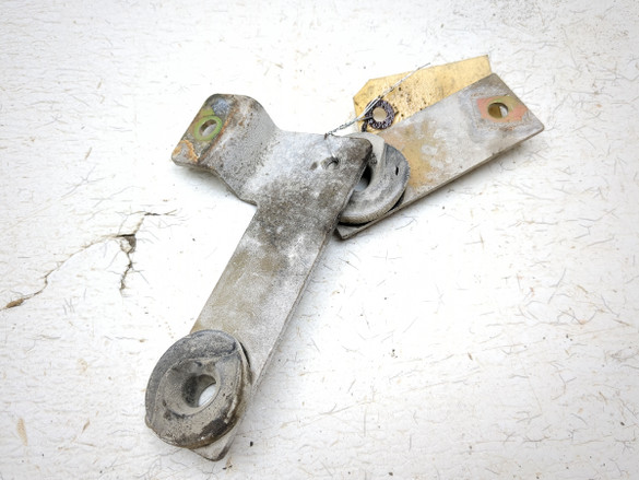 06-10 Kubtoa RTV 900 Mount Bracket Holders