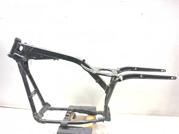 07-13 Harley FXDB Dyna Street Bob  Main Frame Chassis STRAIGHT SLVG W/ Key
