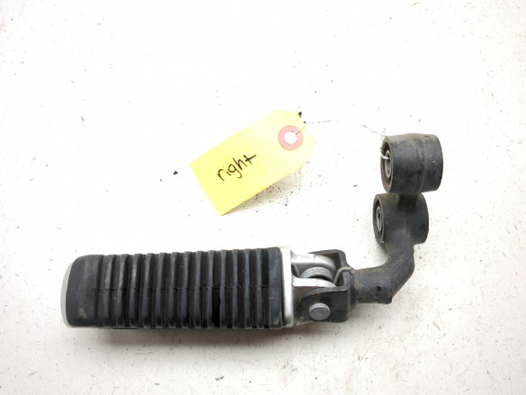 90-93 Suzuki VX800 Right Front Driver Foot Peg