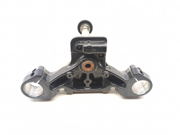 08 09 Suzuki C109R VLR1800 Bottom Lower Triple Tree Steering Clamp S3820-00