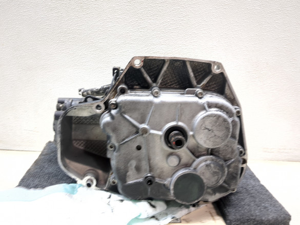 86-95 BMW K75 S Transmission Gearcase Gearbox Assembly