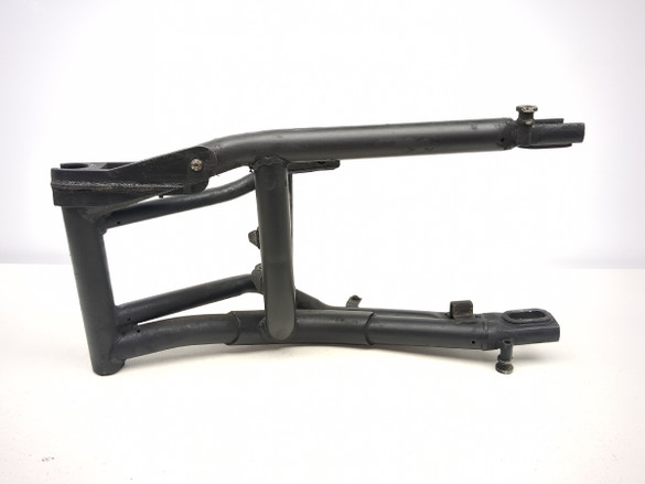 Benelli TRK502x 純正シートの張替えタイプ 17-25 Benelli TRK 502X Rear Wheel Swingarm Frame - Sun Coast Cycle