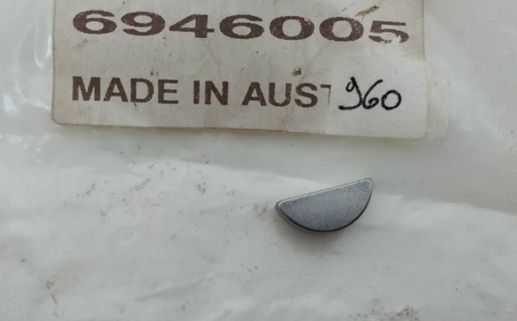 New OEM KTM Woodruff Key 5x6 Duke 6946005 QTY 2