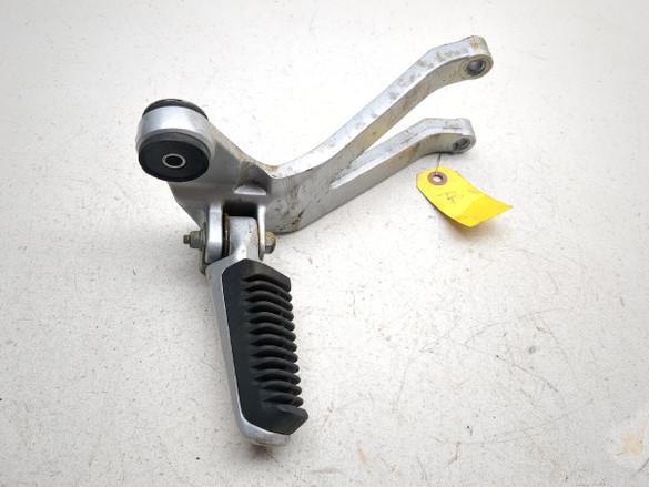 91-93 Suzuki GSX1100 G GSX 1100 Rear Right Passenger Foot Peg