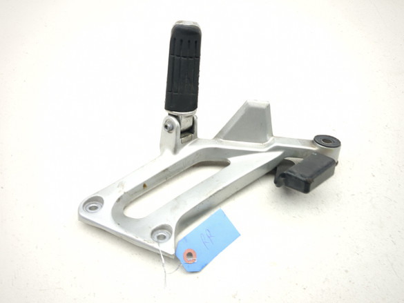 03-05 Yamaha FJR 1300 Rear Right Passenger Foot Peg TRSH PL