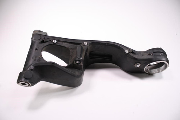 14 MV Agusta Brutale 800 Rear Swing Arm Frame B5784 8B00B5783 14 MV Agusta Brutale 800 Rear Swing Arm Frame B5784 8B00B5783