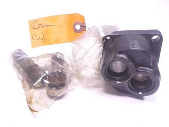 88 Harley FXST Custom Softail Rear Cylinder Push Rod Roller Cover Mount TRSH DV